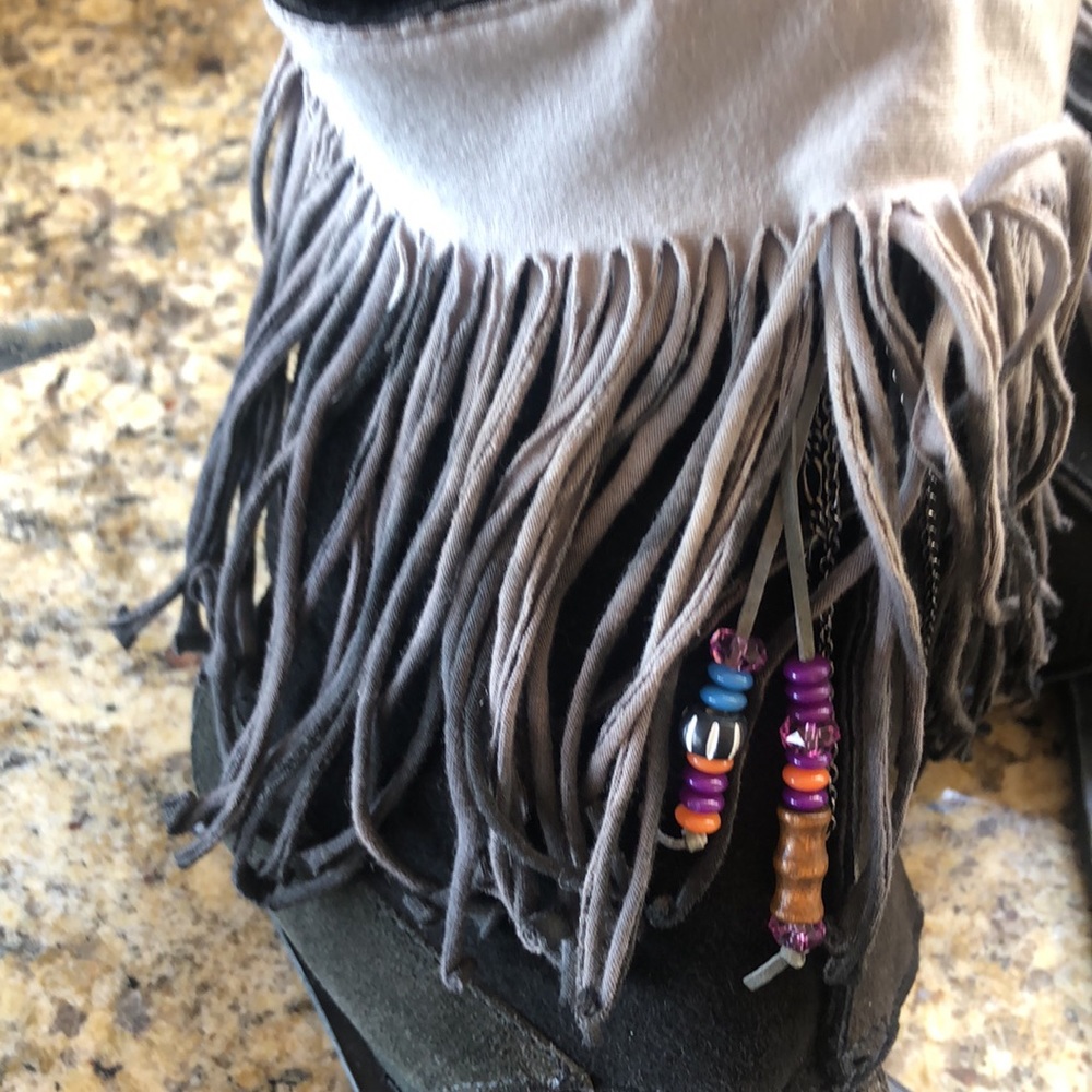 Koolaburra By Ugg Fringe And Bead With Shearling L - image 5